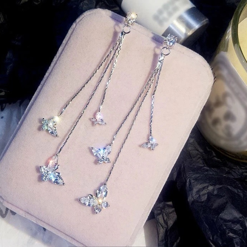 + Elegant Silver Butterfly Dangle Earrings - Picture 6 of 8
